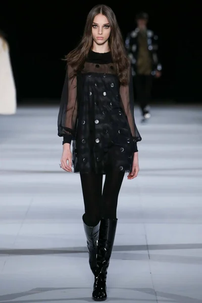 Look 37